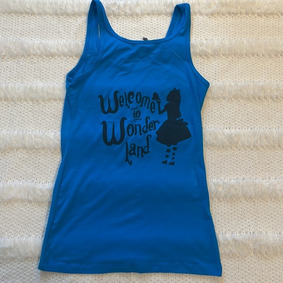 Tri Delta Sorority T-shirt welcome to Wonderland M - Picture 3 of 9
